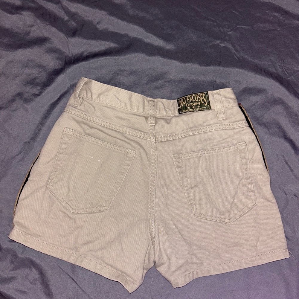 Shorts - Picture 6 of 6